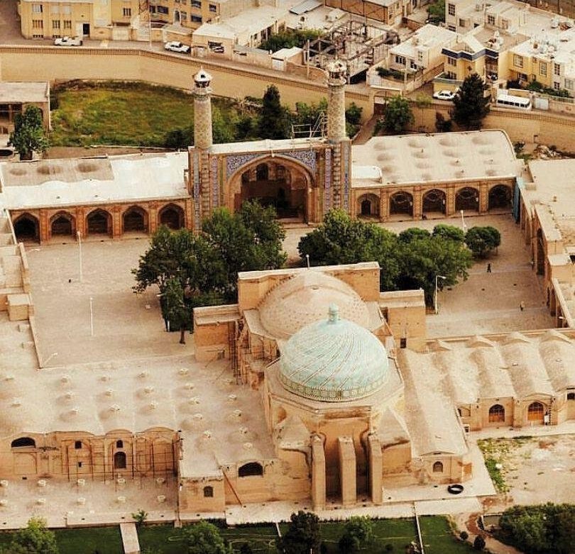 مسجد جامع قزوین - عکس از: @beautiful.worldpage
