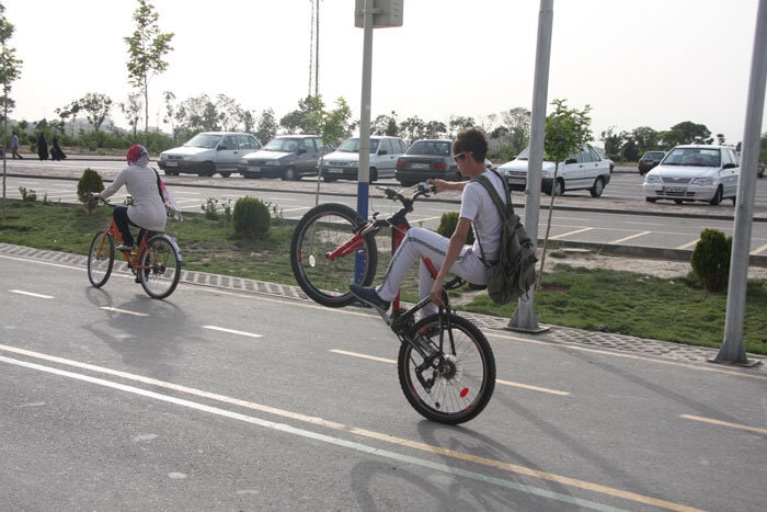 دوچرخه سواری در پارک ائل گلی