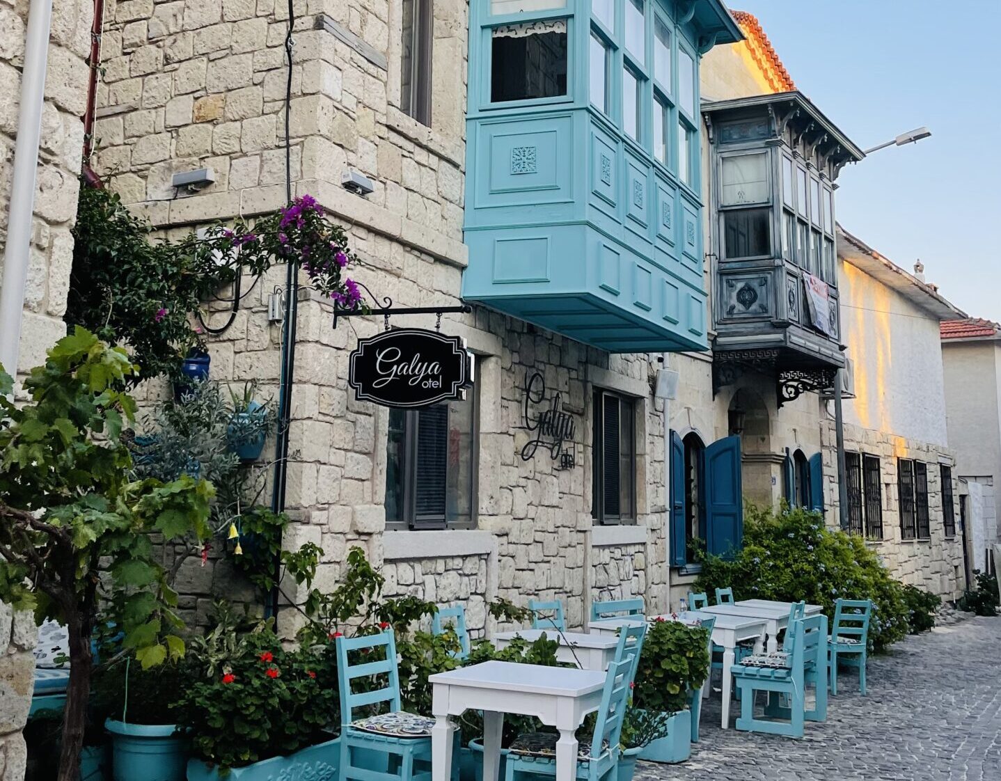 کوچه های آلاچاتی | عکس از: toptourist