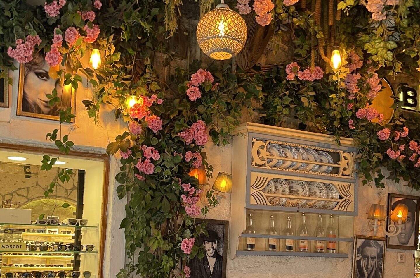 شب های آلاچاتی - عکس از: toptourist | سفرنامه آلاچاتی