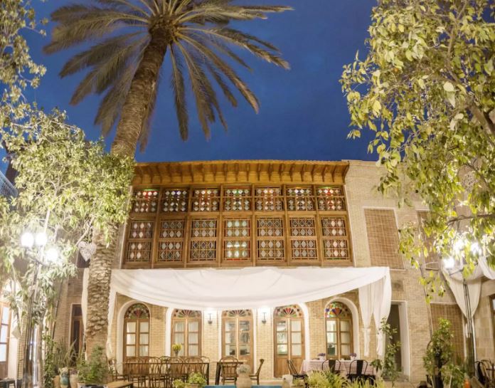 راهنمای جامع اقامت در شیراز | بوتیک هتل درب شازده