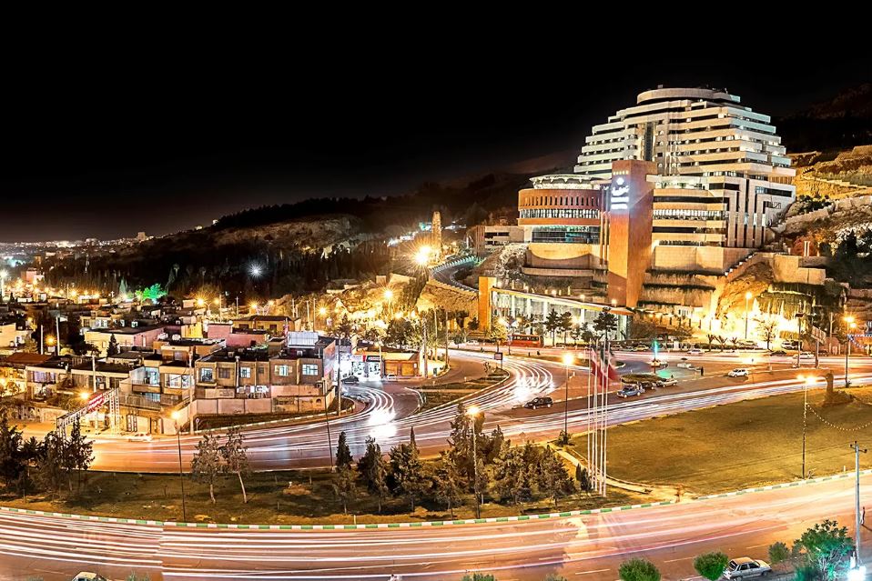 راهنمای جامع اقامت در شیراز | هتل بزرگ شیراز
