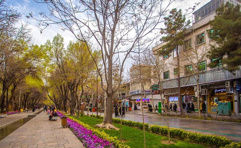 خیابان چهارباغ عباسی