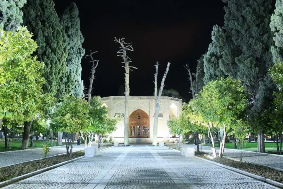 رازهای شیرازگردی | باغ جهان نما